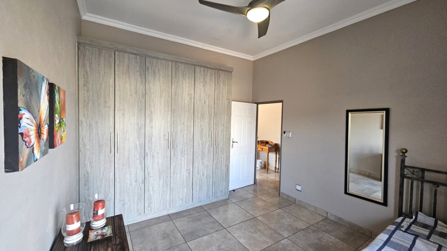 To Let 2 Bedroom Property for Rent in Melodie North West
